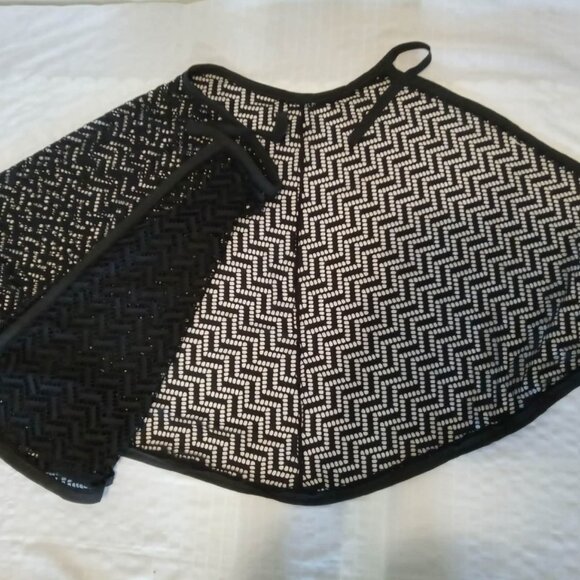 Black stretch hand made lace bathrobe, skirt, or cape - Picture 5 of 9